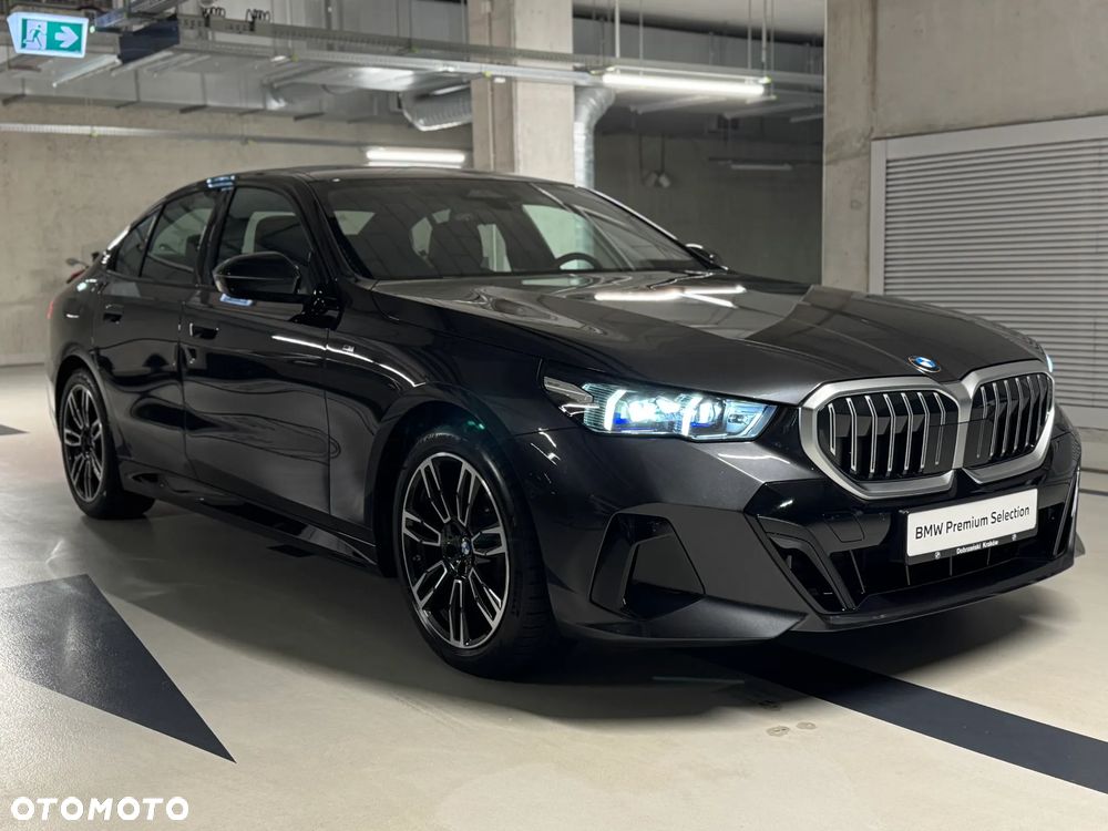 BMW Seria 5 520d xDrive mHEV M Sport - 18