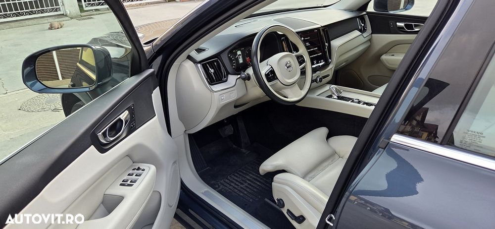 Volvo XC 60 B4 MHEV AT8 AWD Inscription - 14