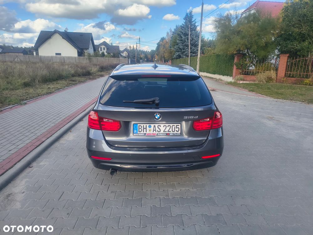 BMW Seria 3 318d Sport Line - 7