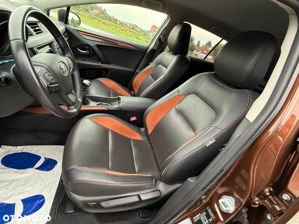 Toyota Avensis Touring Sports 1.8 Edition S+ - 24
