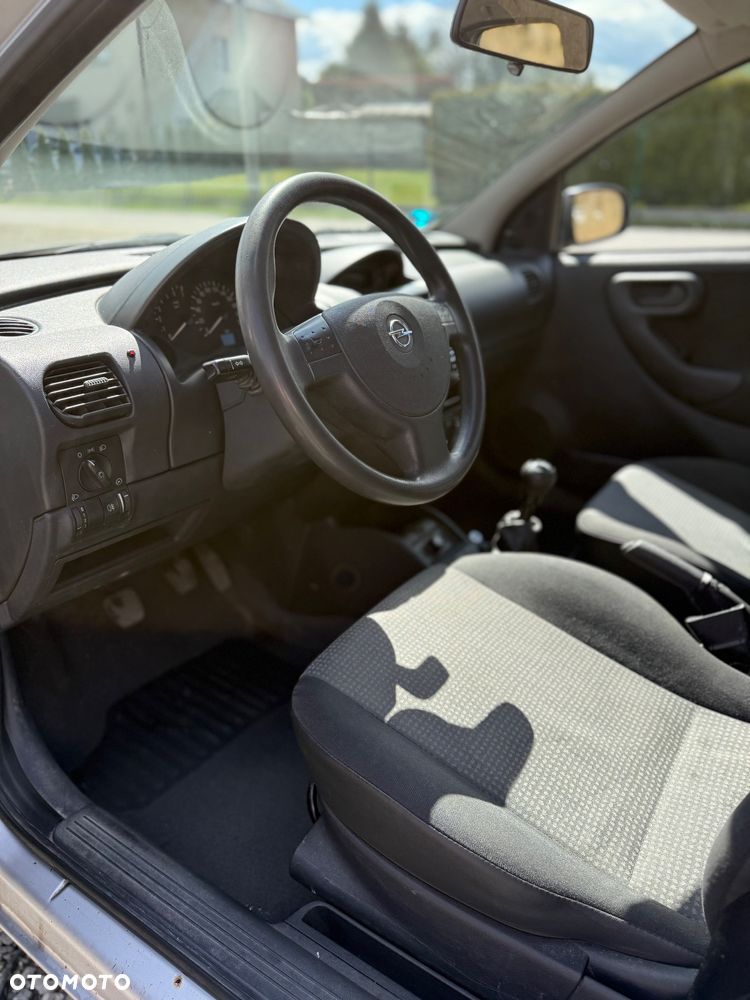 Opel Corsa 1.0 12V Cosmo - 16