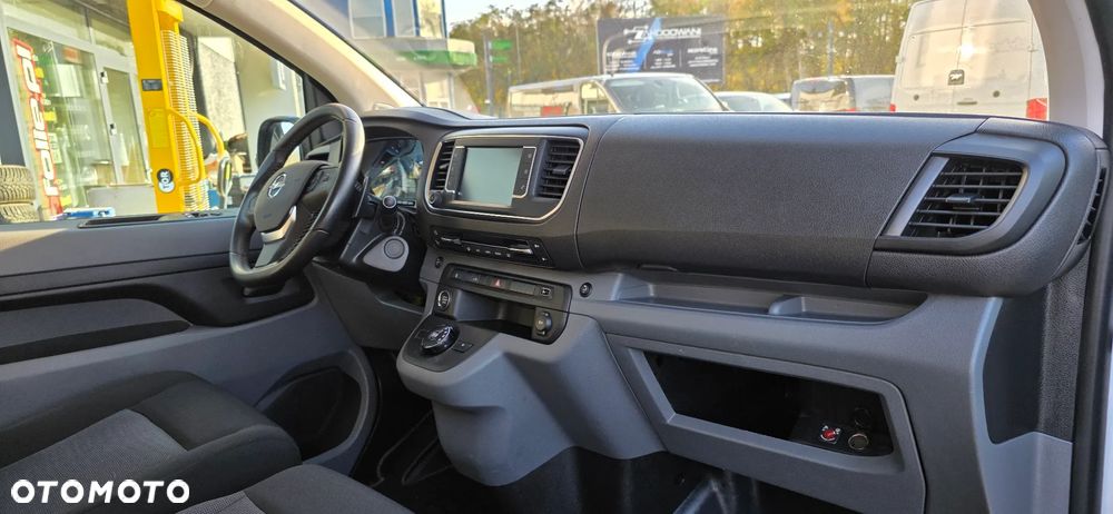 Opel Vivaro 2.0 177KM AUTOMAT 8-biegów - 9