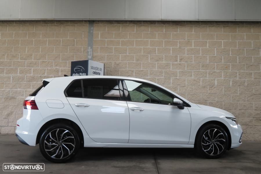 VW Golf 1.0 TSI Life - 34