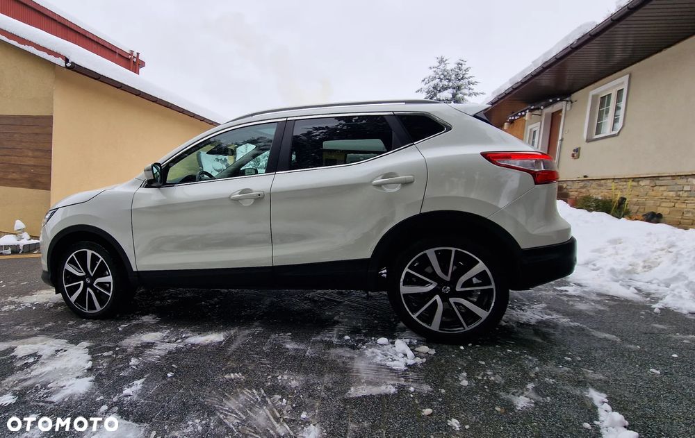 Nissan Qashqai 1.6 DCi Xtronic TEKNA - 17
