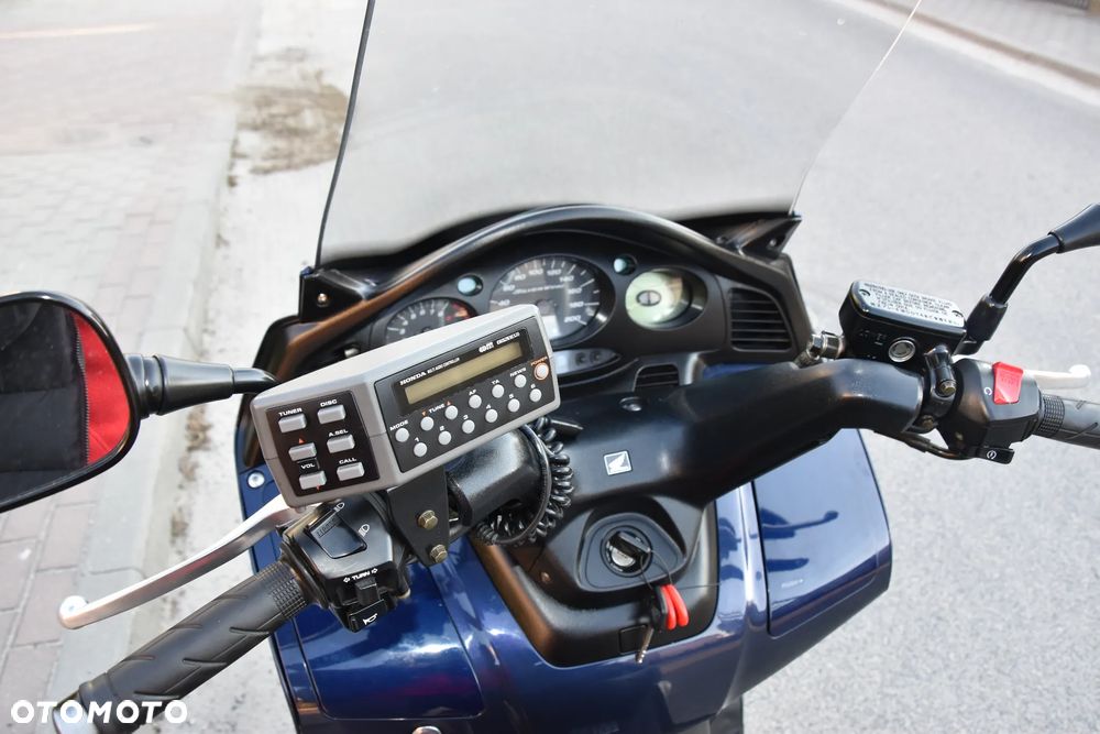 Honda Silver Wing - 8
