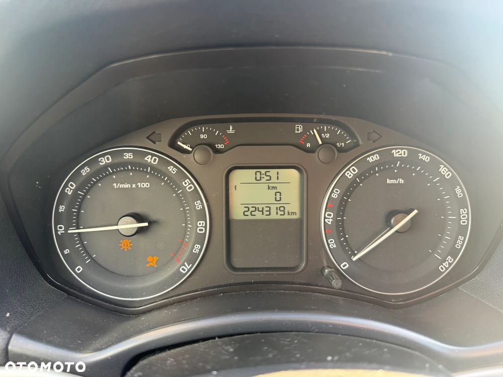 Skoda Octavia 1.6 Classic - 3