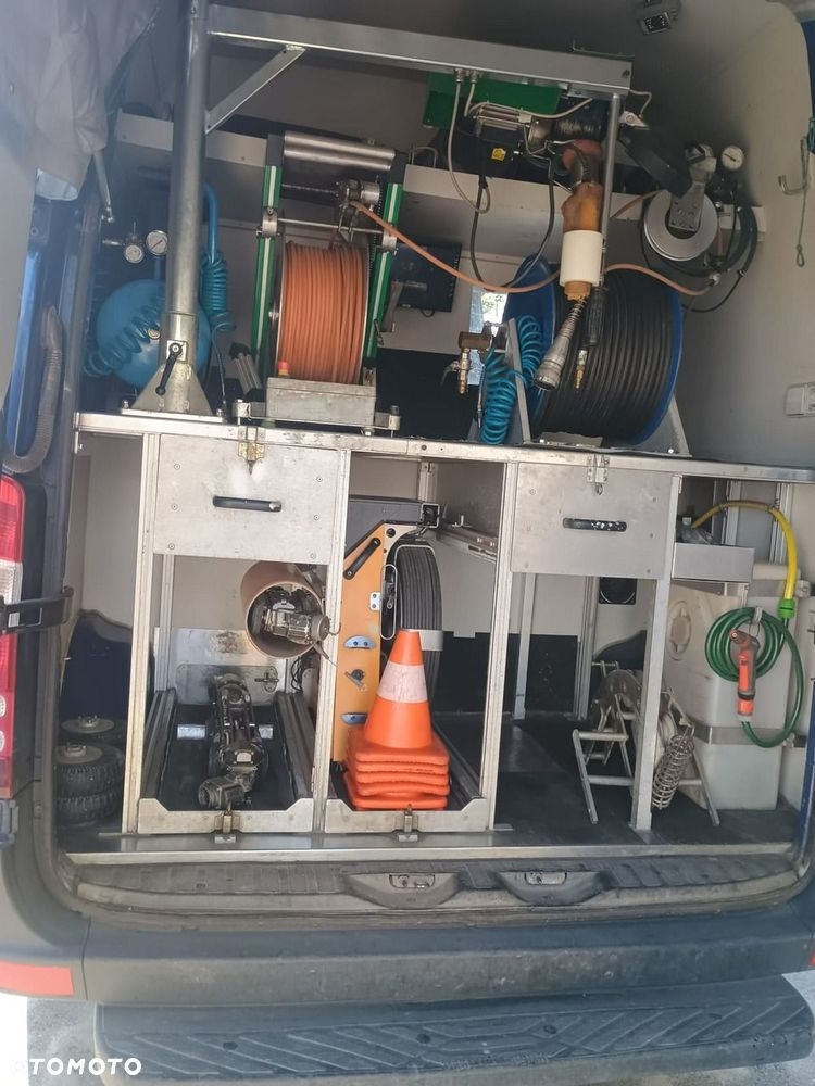 Mercedes-Benz Sprinter - 8