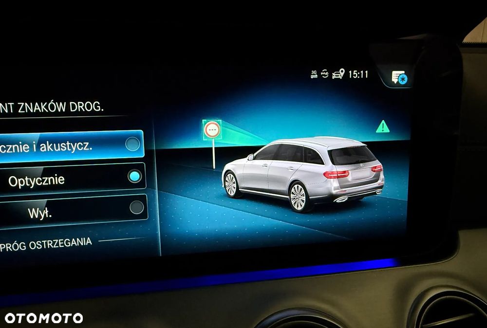 Mercedes-Benz Klasa E 220 d 4-Matic AMG/Avantgarde - 22