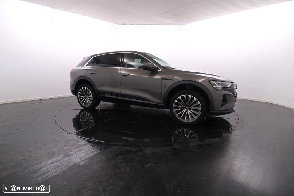 Audi Q8 e-Tron 55 quattro Advanced - 10