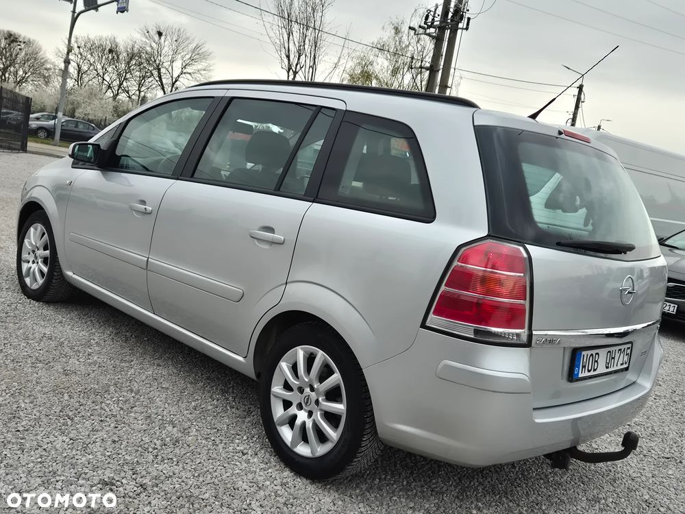 Opel Zafira 1.8 Innovation - 10