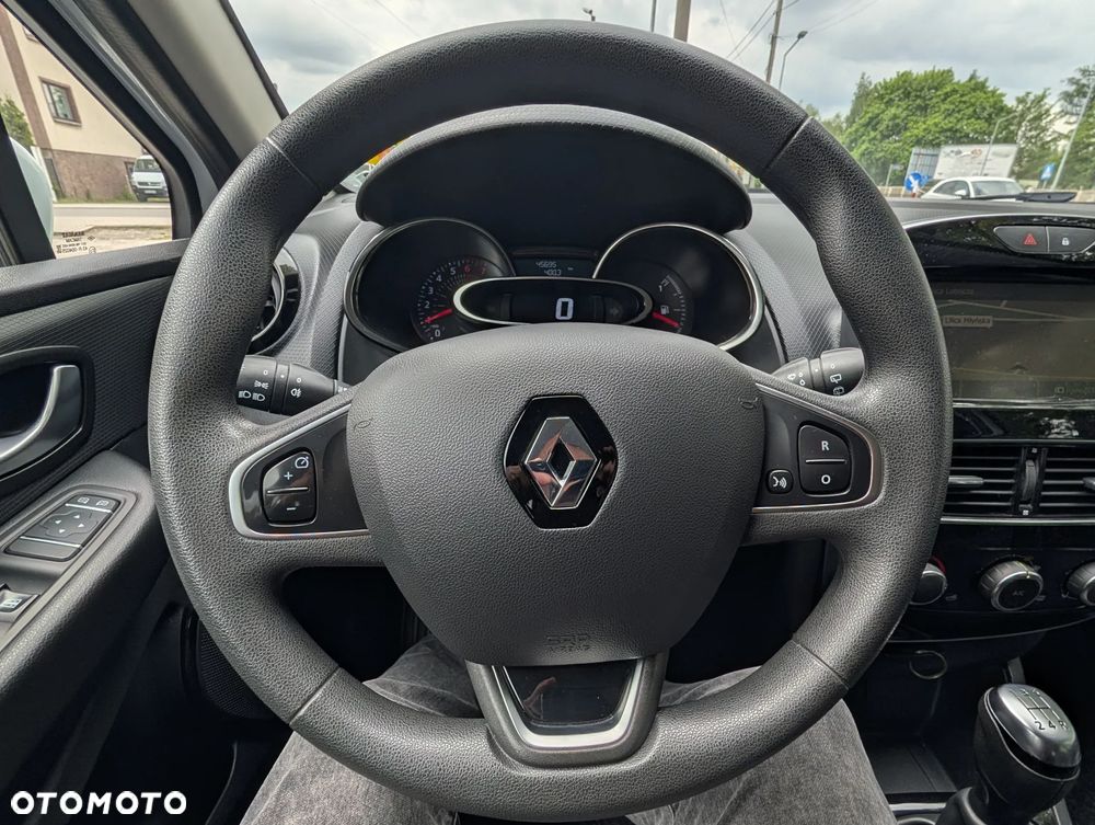 Renault Clio - 33