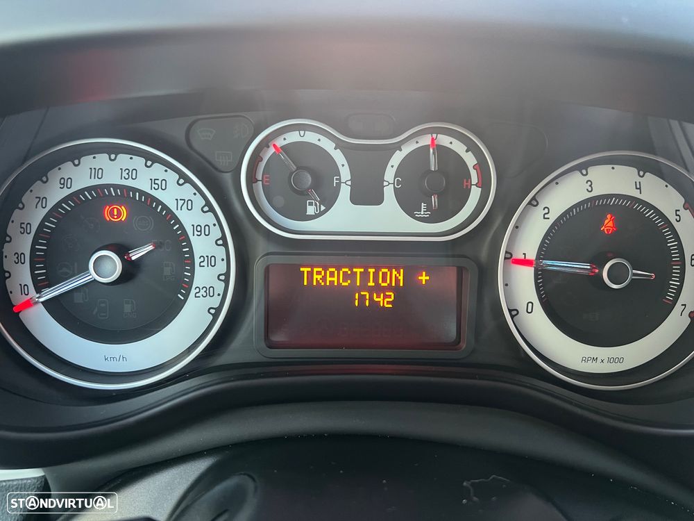 Fiat 500L 1.3 MJ Trekking S&S - 23