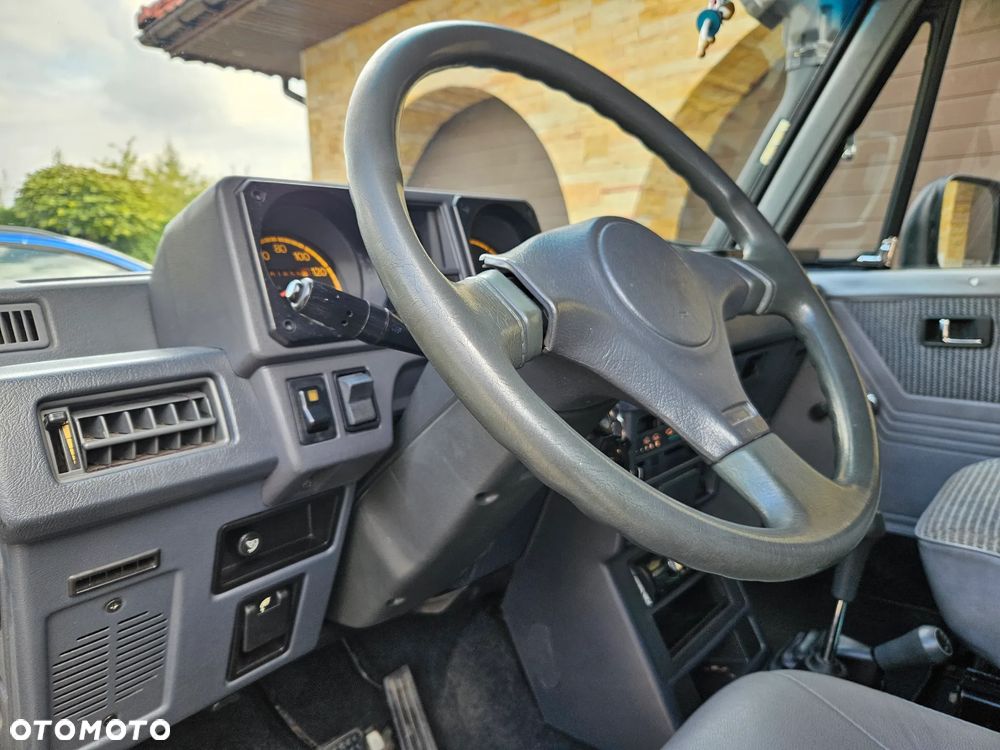 Mitsubishi Pajero 2.5 TDi - 36