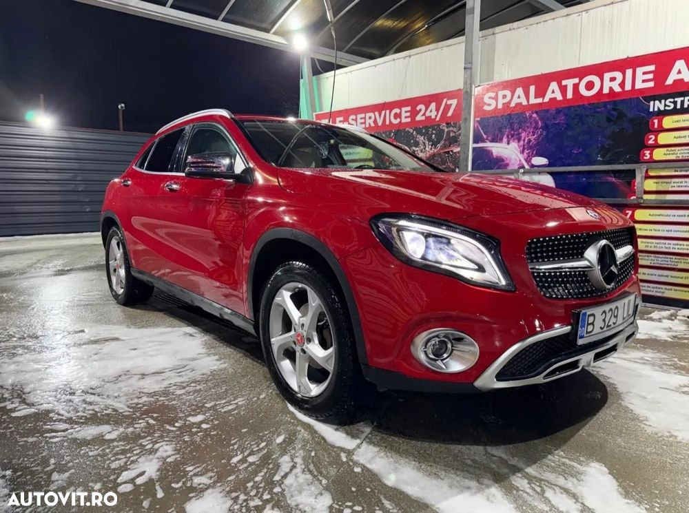 Mercedes-Benz GLA 180 - 2