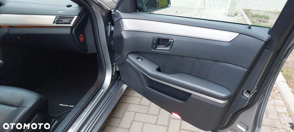 Mercedes-Benz Klasa E 350 CDI 4-Matic BlueEff Avantgarde - 27