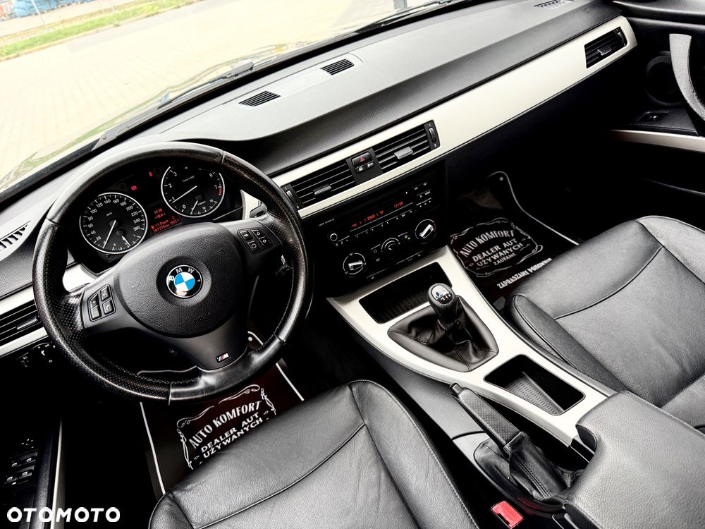 BMW Seria 3 320i Edition Sport - 6