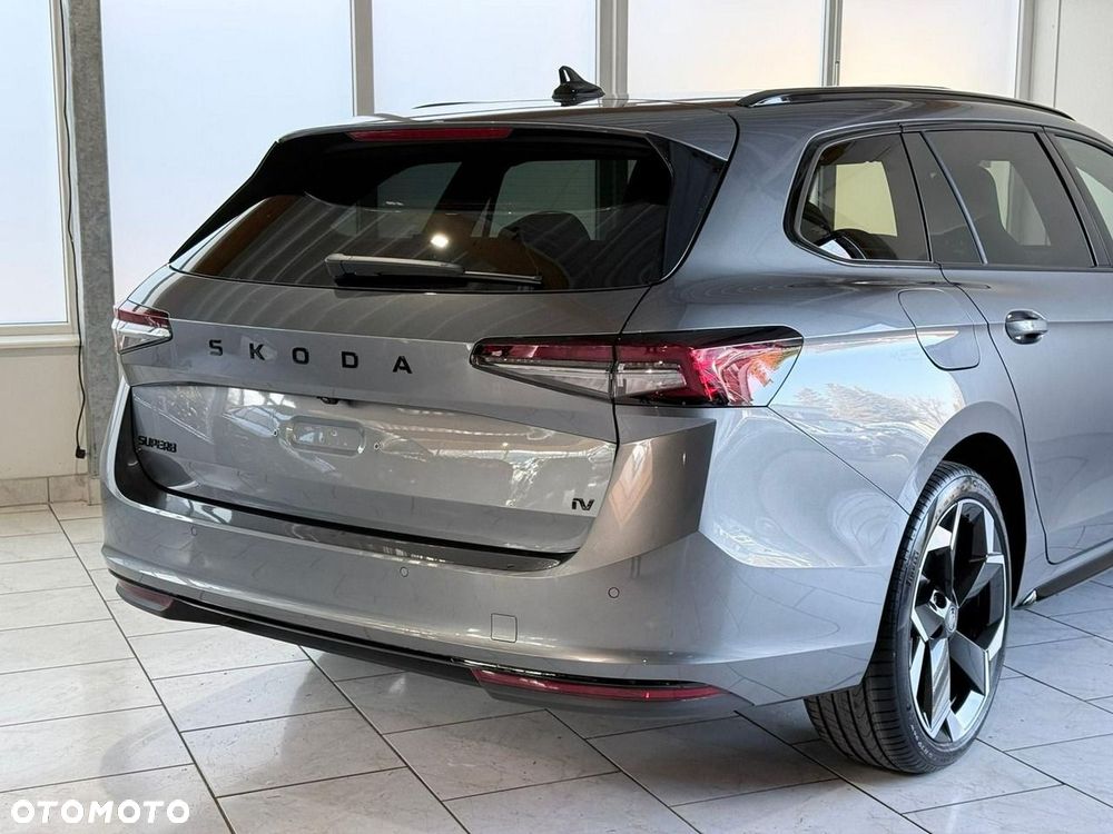 Skoda Superb 1.5 TSI iV DSG Sportline - 6