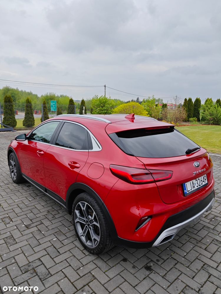 Kia XCeed 1.6 CRDi mHEV Prestige Line - 3