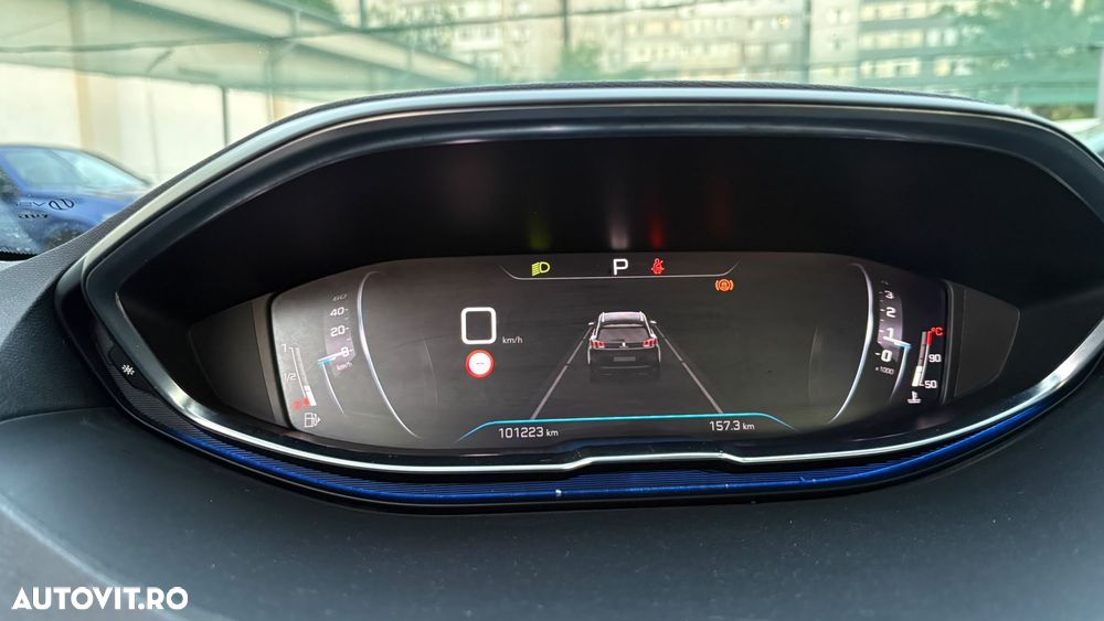 Peugeot 5008 - 12