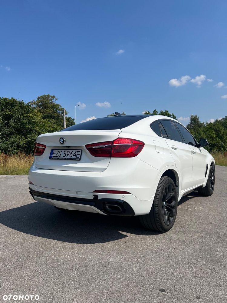 BMW X6 xDrive40d - 12