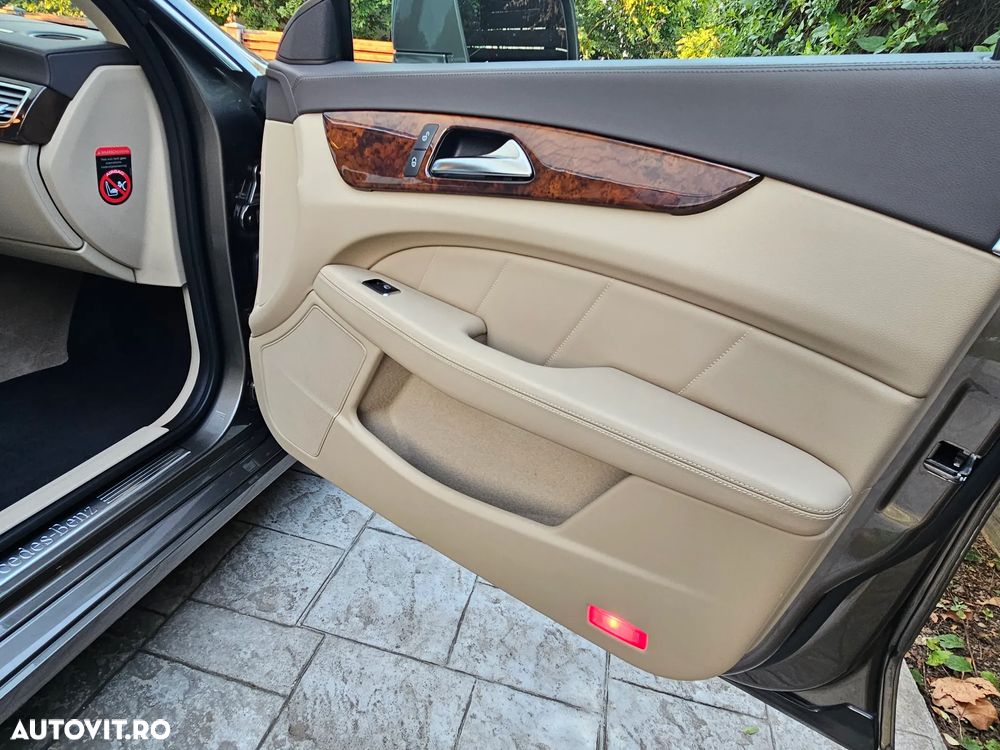 Mercedes-Benz CLS 250 CDI DPF BlueEFFICIENCY 7G-TRONIC - 14
