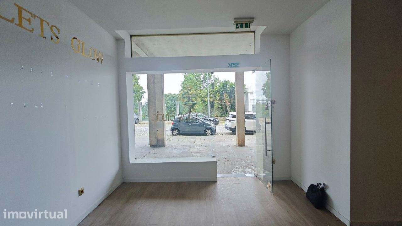 Loja p/Serviços ou Restauração - 75m2 - Junto a Escola - Gervide - ... - Grande imagem: 4/12