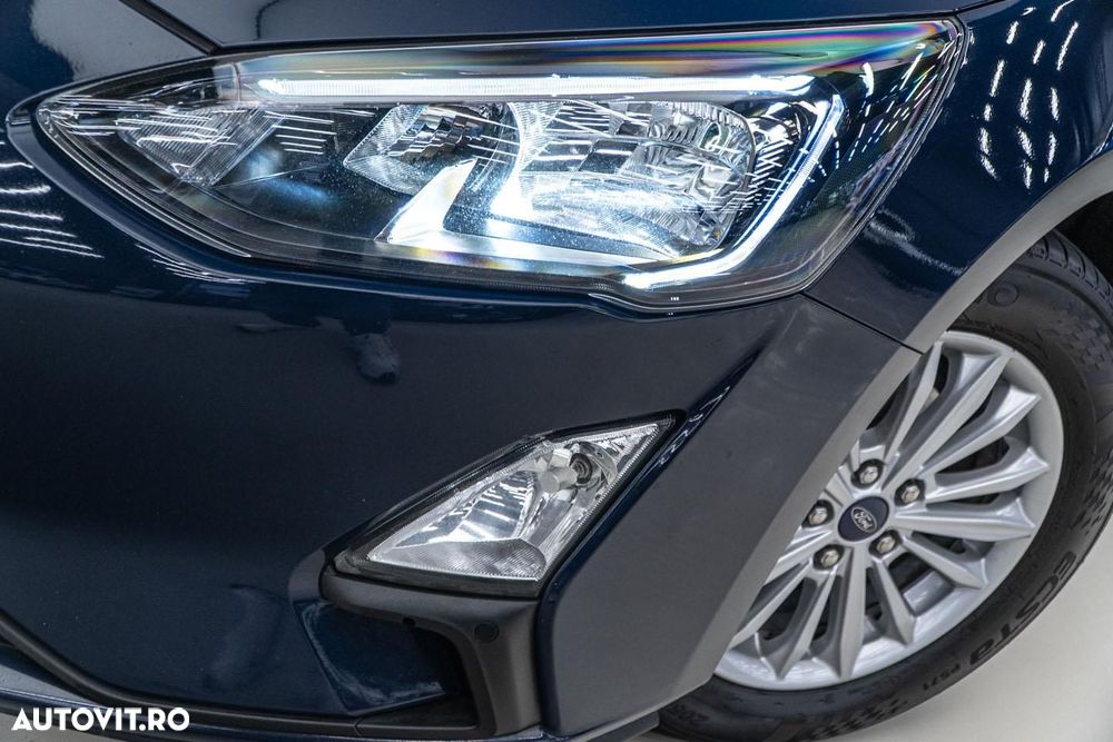 Ford Focus 1.5 EcoBlue Start-Stopp-System Aut. TITANIUM - 34