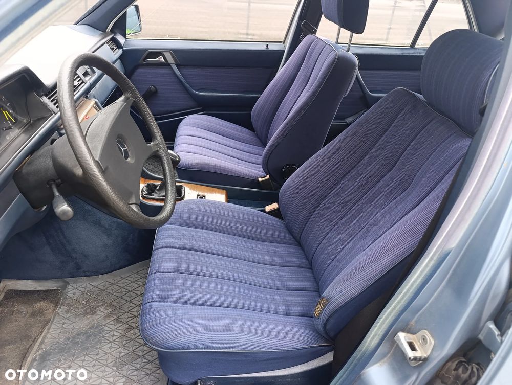 Mercedes-Benz W124 (1984-1993) - 8
