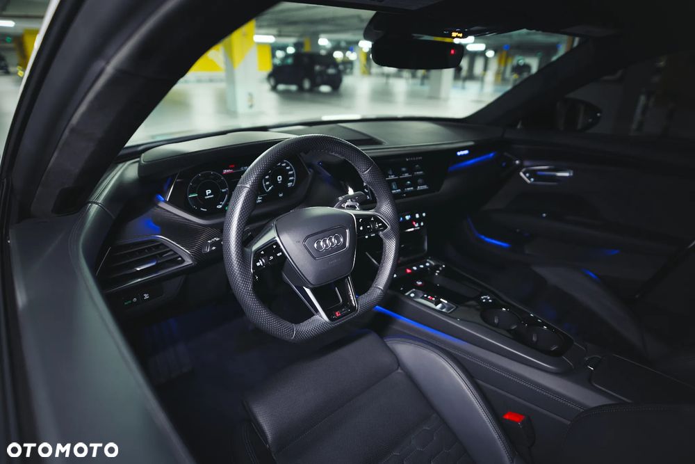 Audi RS e-tron GT - 30