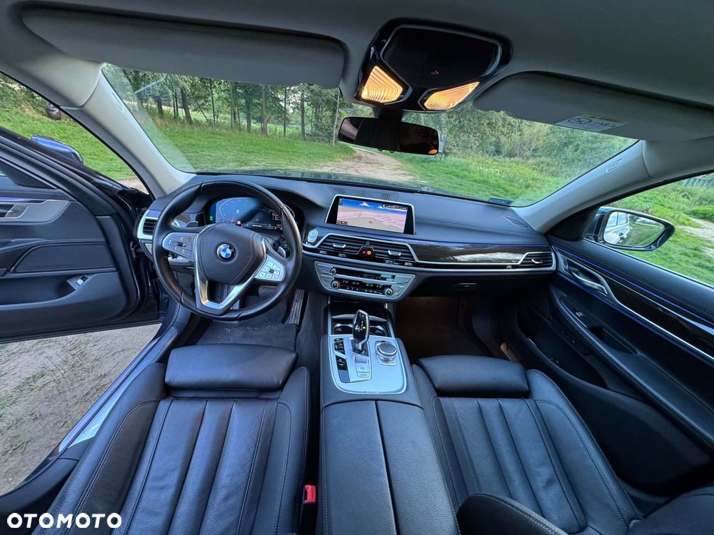 BMW Seria 7 730d xDrive - 16