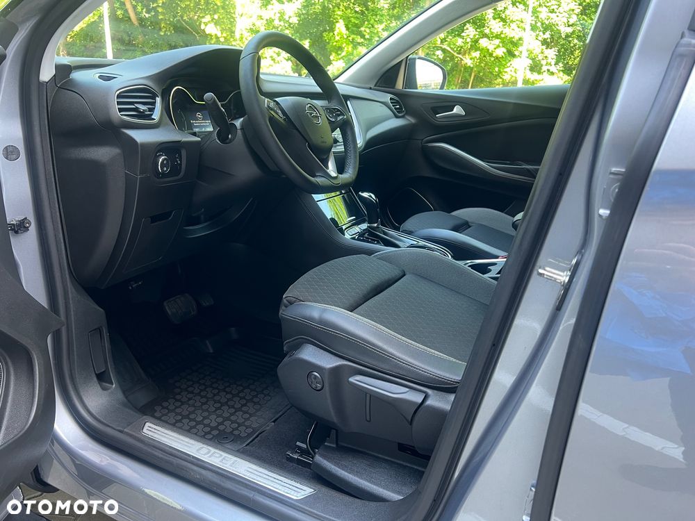 Opel Grandland X 1.6 T Elegance S&S - 9