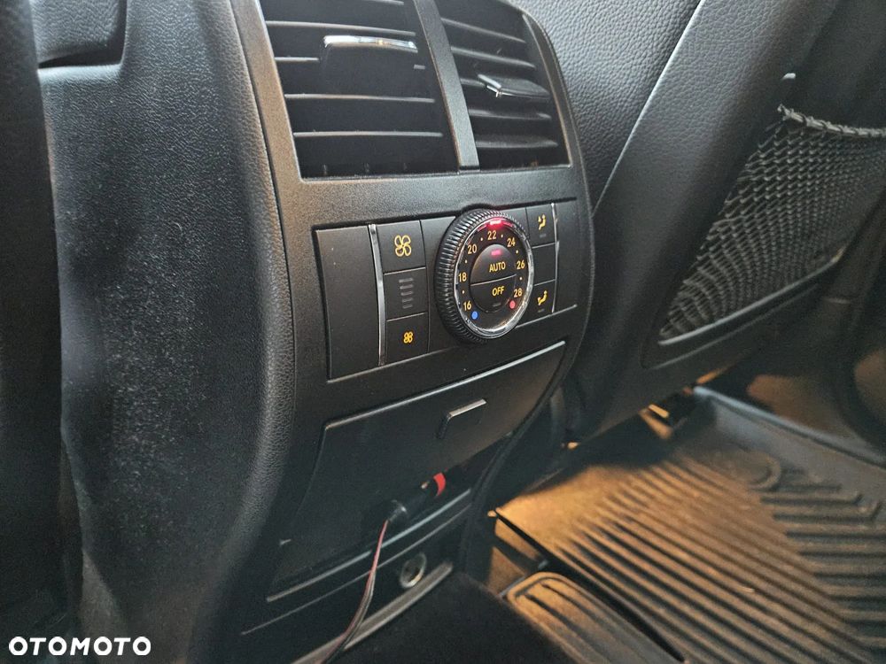 Mercedes-Benz ML - 23