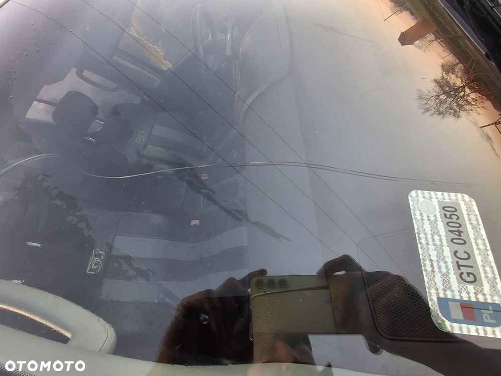 Nissan Pathfinder 2.5 DCi Comfort / XE - 20