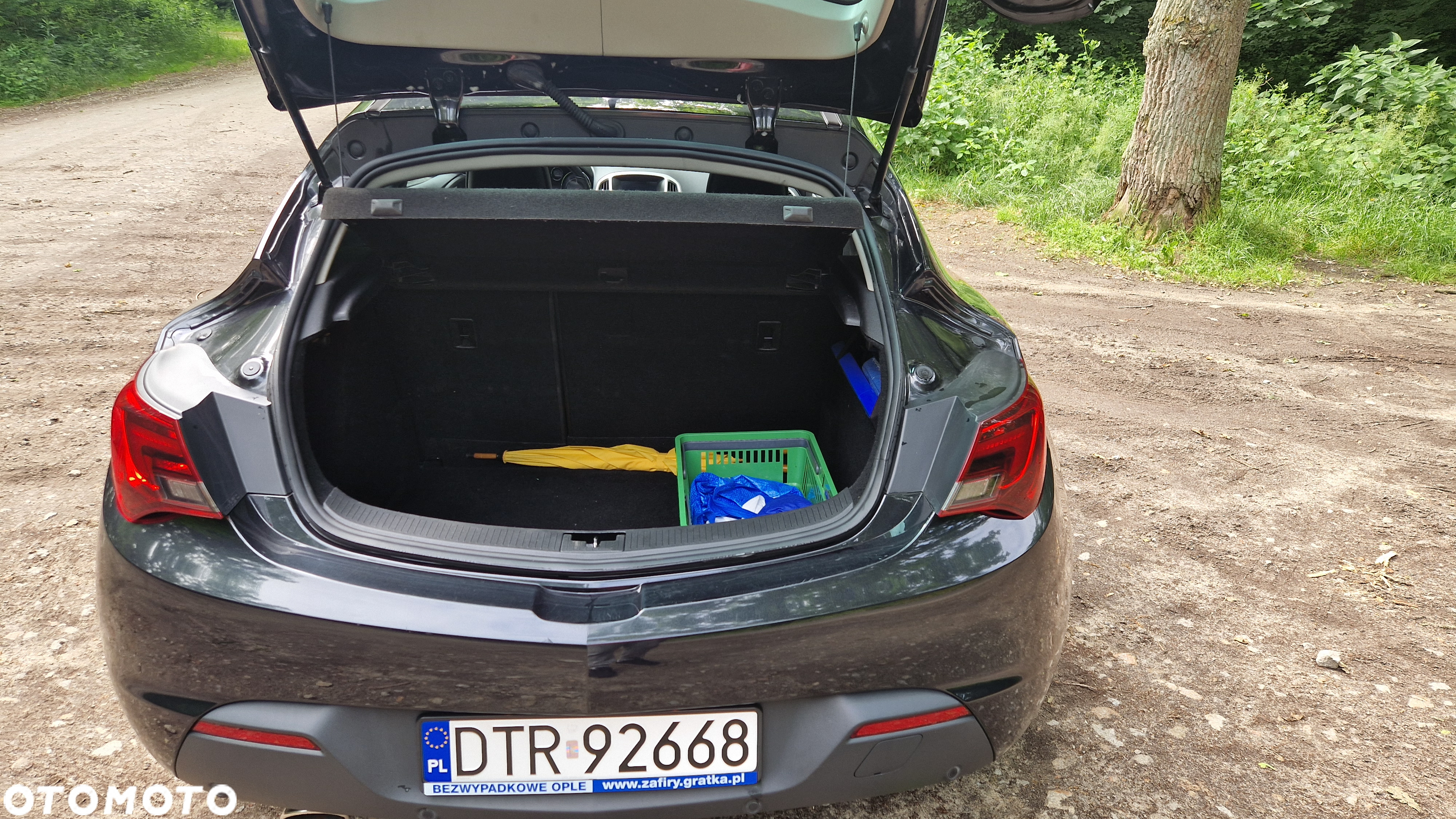 Opel Astra GTC 1.4 Turbo - 11