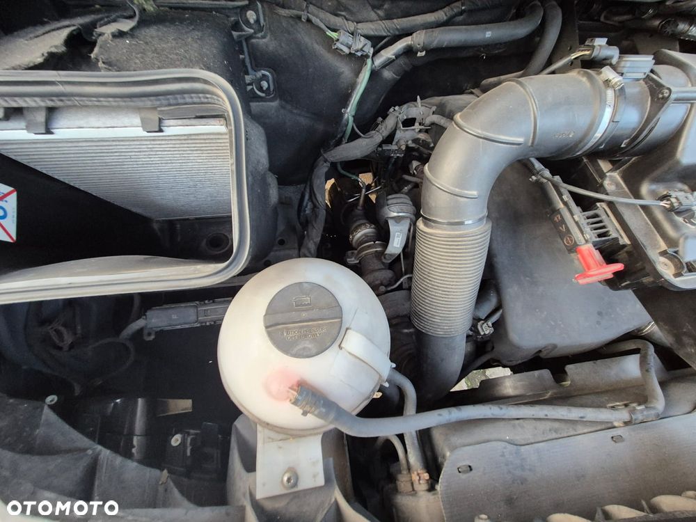 Mercedes-Benz Sprinter - 9