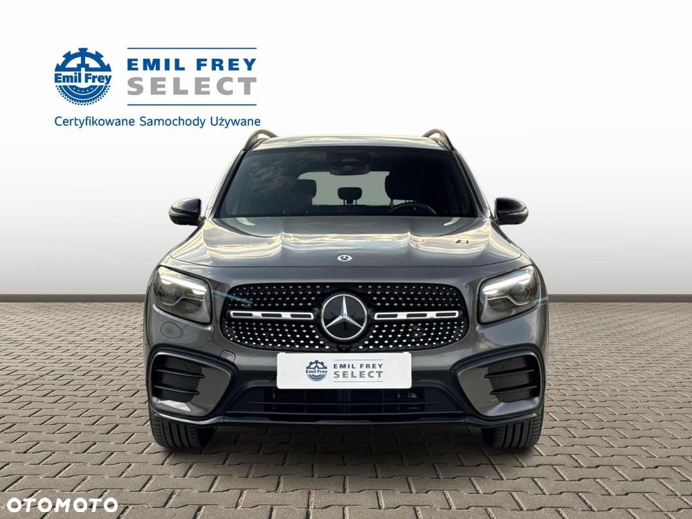 Mercedes-Benz GLB - 10