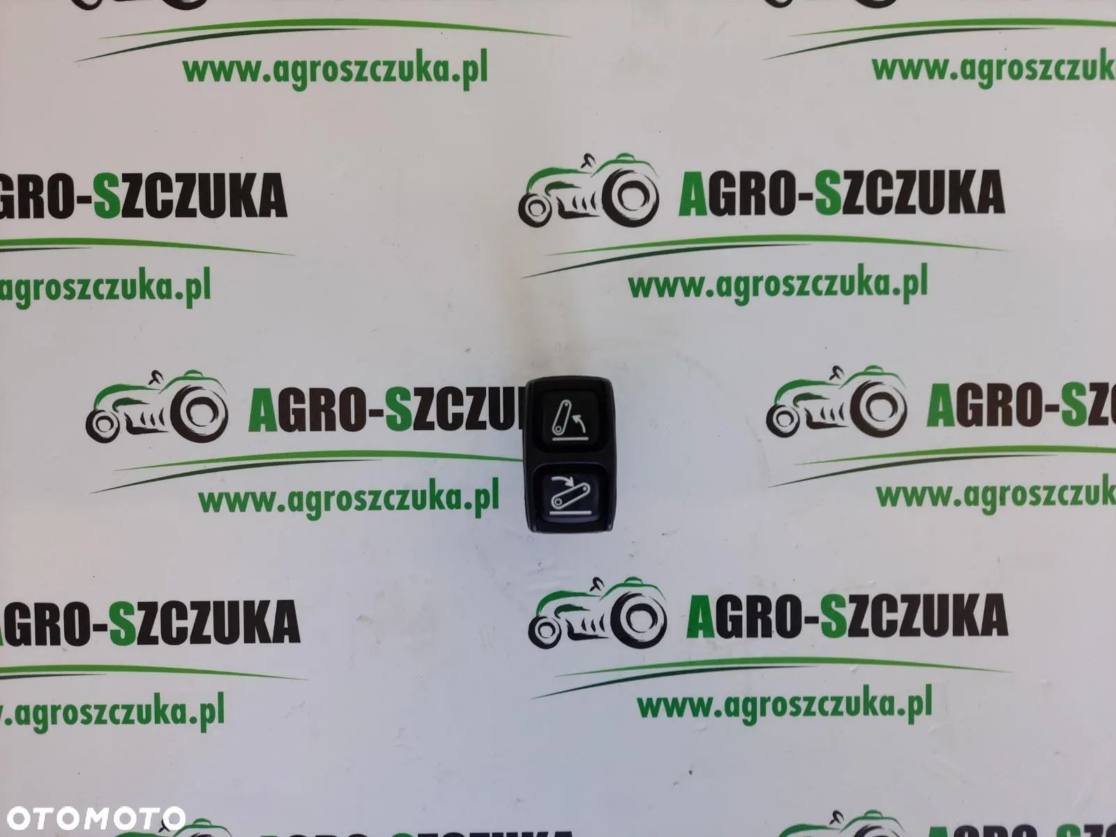 WŁĄCZNIK PODNOŚNIKA  BŁOTNIK FARMTRAC 9120 E051530 - 1