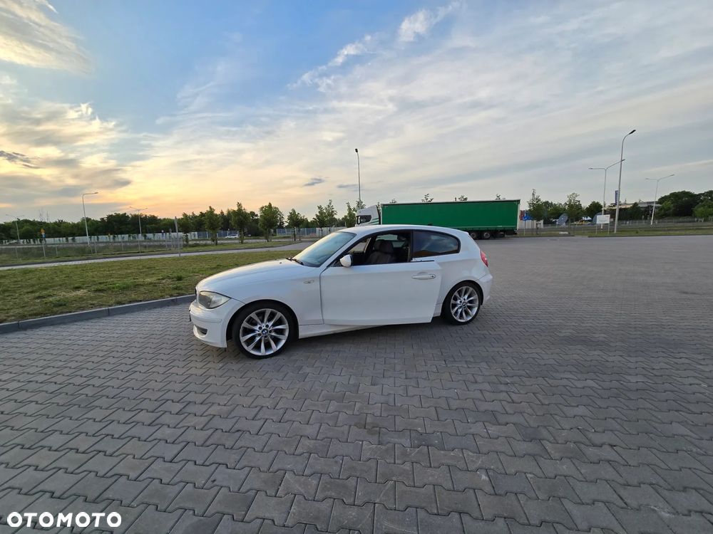 BMW Seria 1 - 18