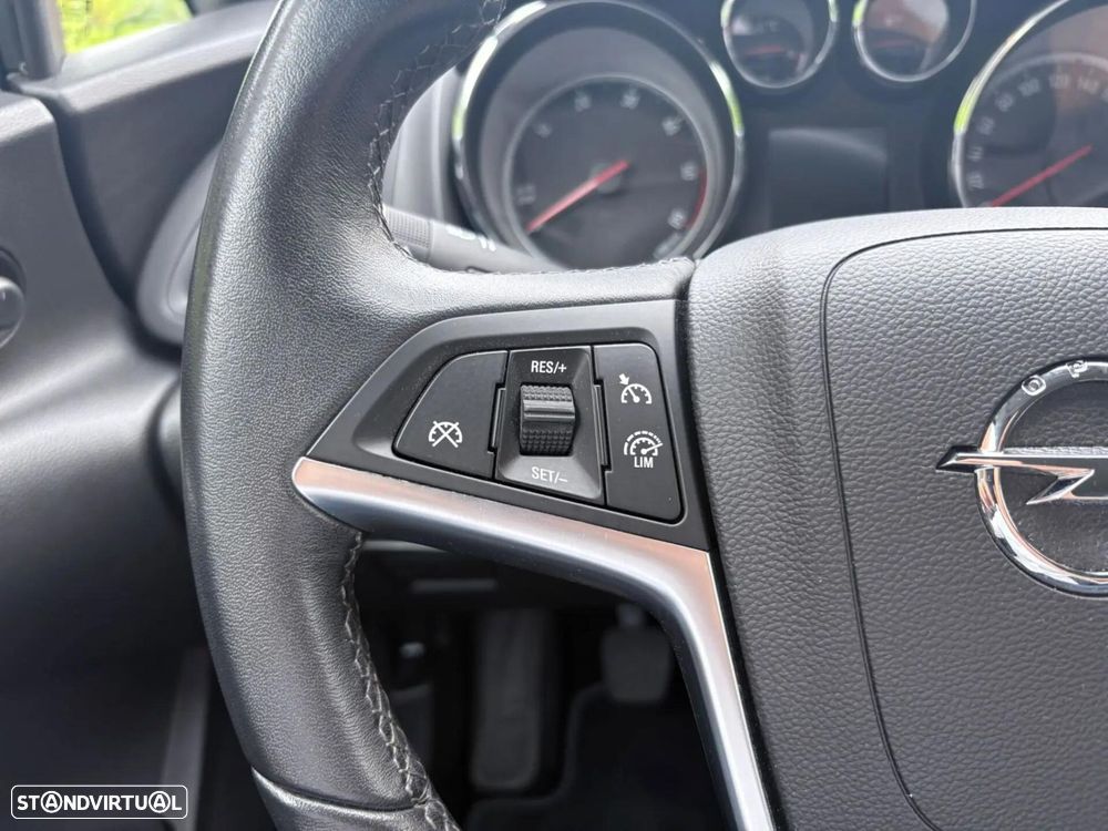 Opel Astra Sports Tourer 1.6 CDTi Executive S/S - 37