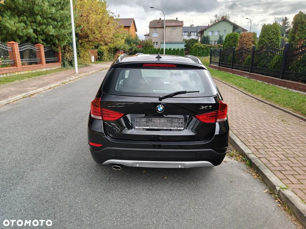BMW X1 sDrive16d Sport Line - 7
