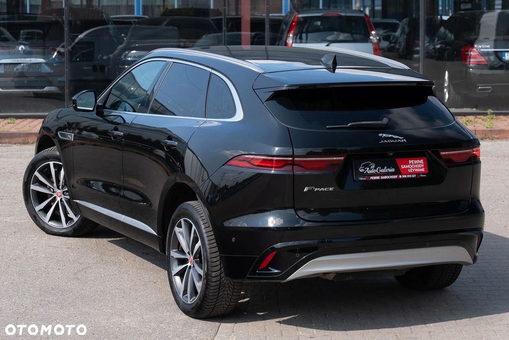 Jaguar F-Pace D200 AWD R-Dynamic HSE - 11