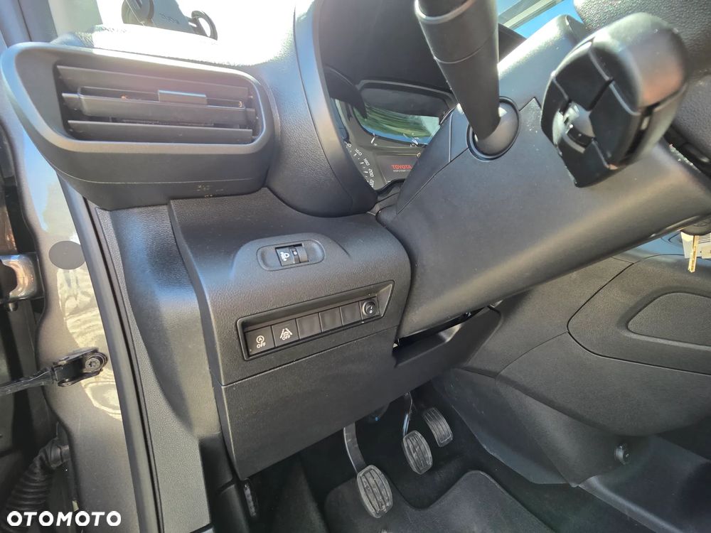 Toyota Proace City Verso 1.2 D-4T Business - 14