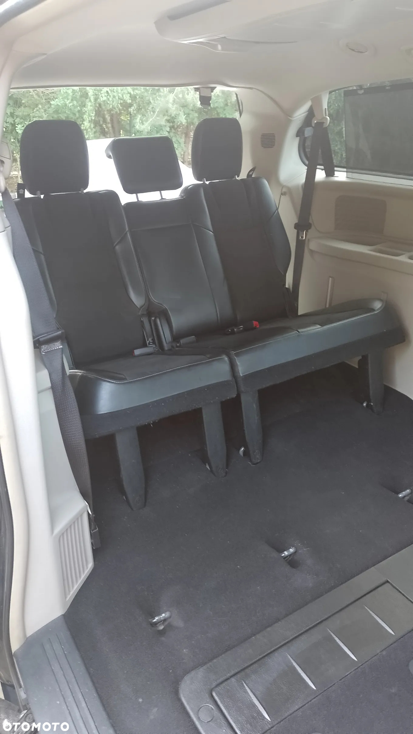 Lancia Voyager 3.6 Platinum - 27
