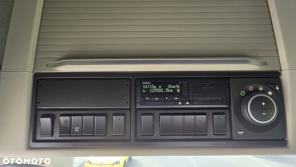 Volvo ///FH///460///2023///GLOBETROTTER/// XXL///HDS///HIAB///WECON///CHWYTAK/// ROTATOR///WAGA///JEDYNE 125 TYŚ KM/// PRZYCZEPA///FULL LED///VIRTUAL COCPIT/// STAN JAK NOWY. - 35