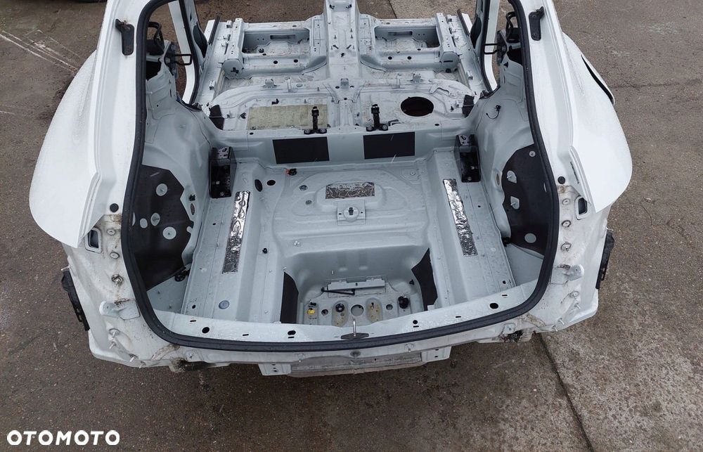 blotnik prawy lewy pas tyl tylny dach porsche macan 95b - 2