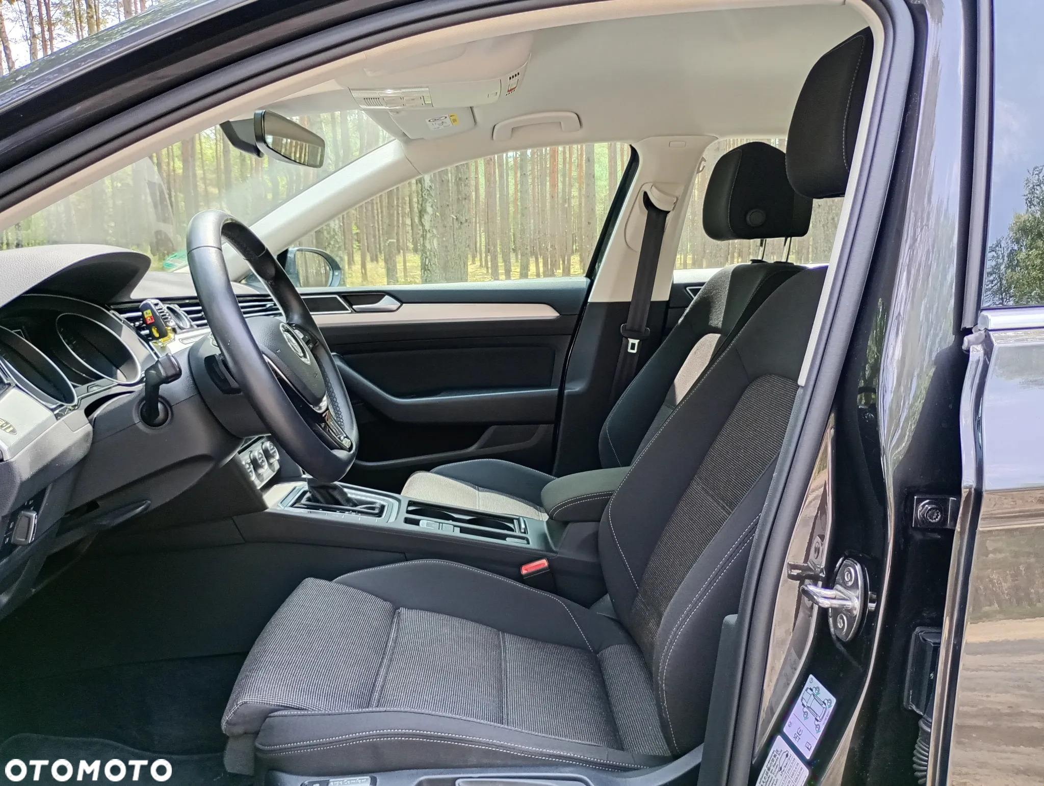Volkswagen Passat - 8