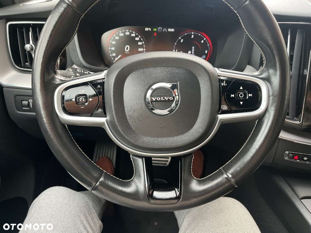 Volvo XC 60 B4 D Plus Bright - 17