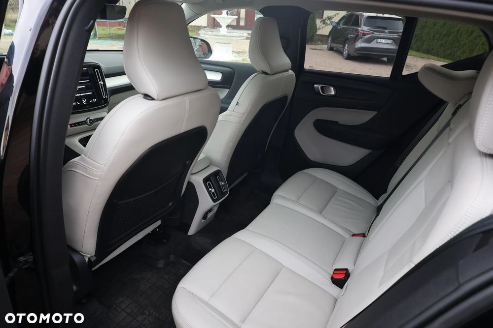 Volvo XC 40 T5 AWD Momentum - 21