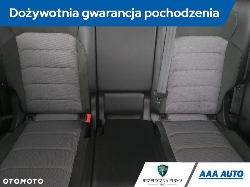 Volkswagen Tiguan Allspace - 12
