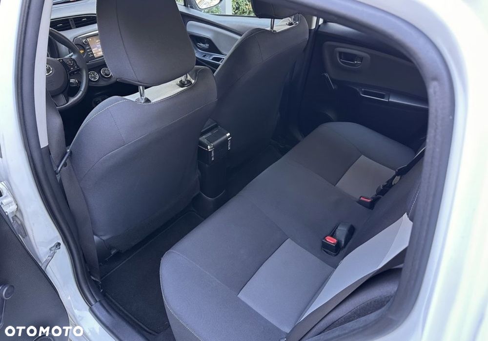 Toyota Yaris 1.5 Premium - 19